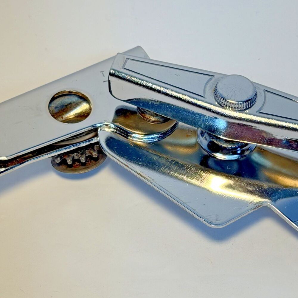 Swing-A-Way Manual Can Opener Vintage 80’s Hard To Find Wood Handles Heavy Duty - Picture 8 of 12